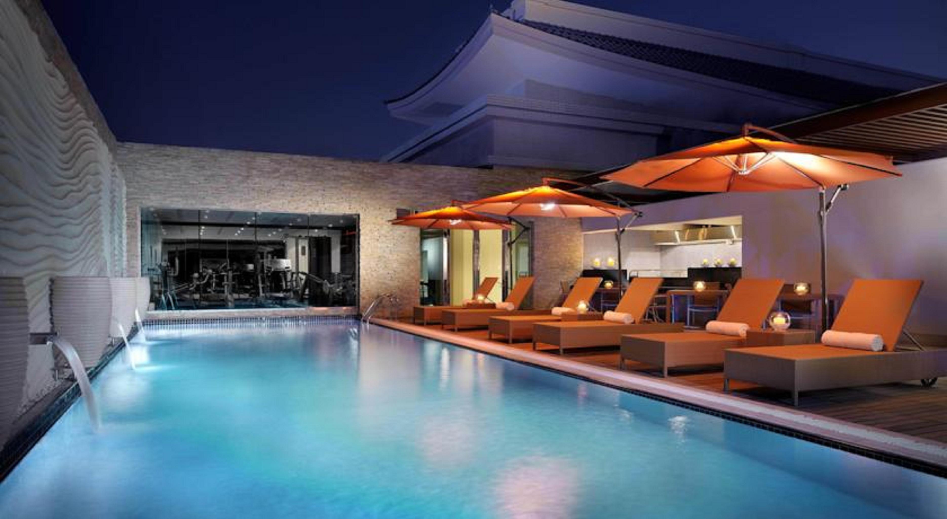 Asiana Hotel Dubaj Exteriér fotografie The pool at the W Bangkok